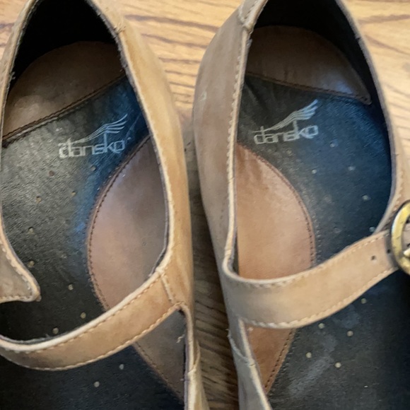 Shoes - Picture 2 of 3